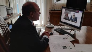 Photo of Habib Ammar s’entretient avec des représentants de tours opérateurs français